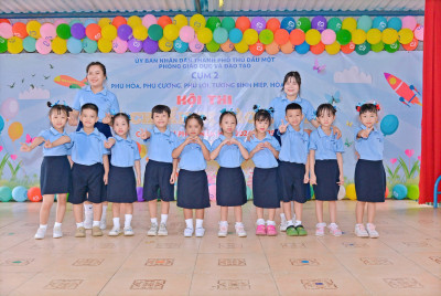 TRƯỜNG MN HOA SEN THAM GIA HỘI THI “BÉ CHUẨN BỊ VÀO LỚP 1”