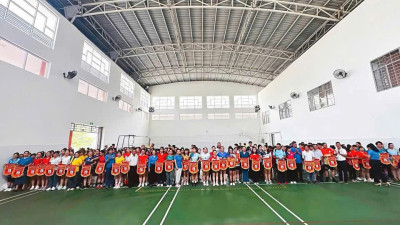 TRƯỜNG MẦM NON HOA SEN THAM GIA LỄ KHAI MẠC GIẢI BÓNG CHUYỂN CÔNG NHÂN, VIÊN CHỨC, LAO ĐỘNG KHỐI TRƯỜNG HỌC TP. THỦ DẦU MỘT NĂM 2025.
