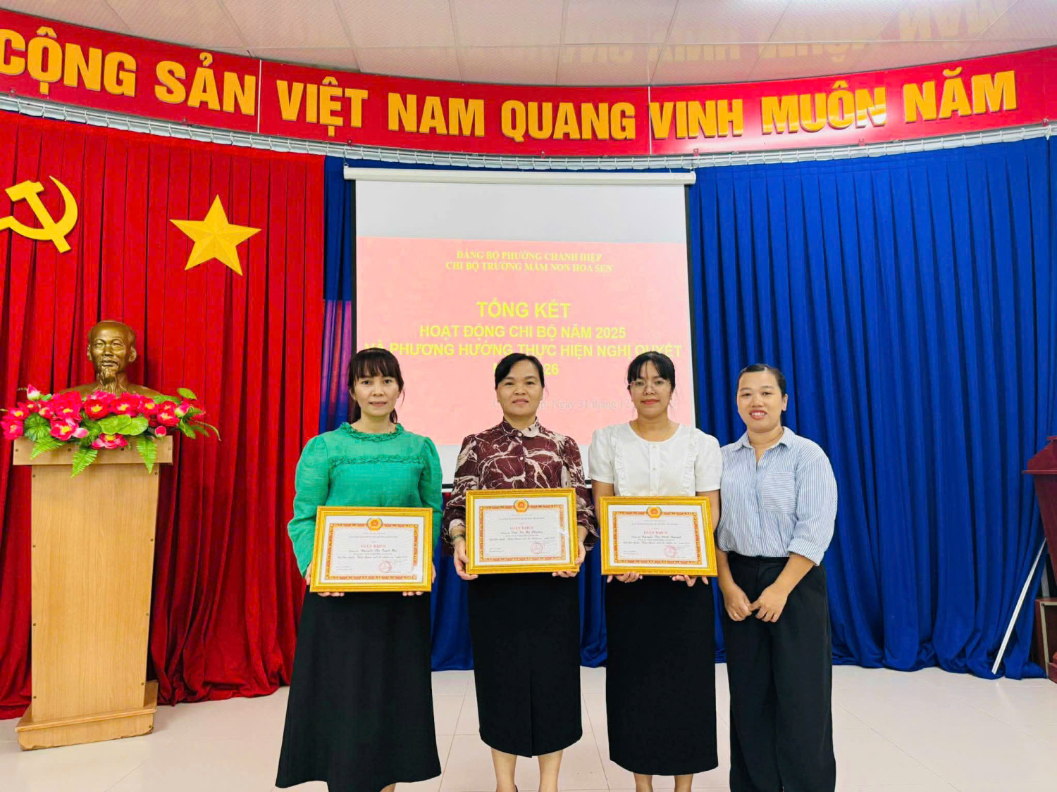 HỘI NGHỊ TỔNG KẾT CHI BỘ TRƯỜNG MẦM NON HOA SEN NĂM 2025